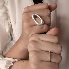 Cargar imagen en el visor de la galería, anillo de plata para mujer
